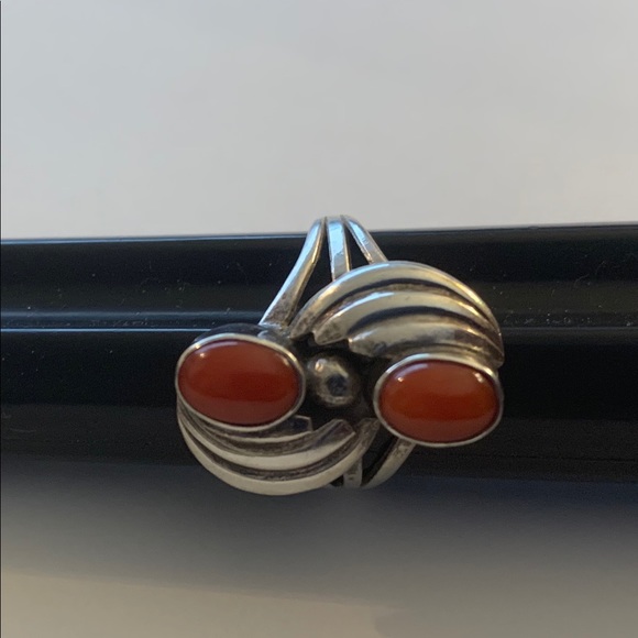 Sterling Silver and Coral Ring - Picture 3 of 7